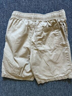 Old Navy Beige Pull-On Kids Shorts with Back Pocket
